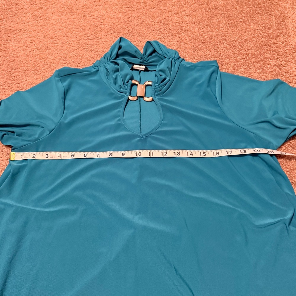 Venus Teal Blue Sharkbite Hem Tunic Top Gold Hardware Keyhole Mock Neck XL - Picture 3 of 7